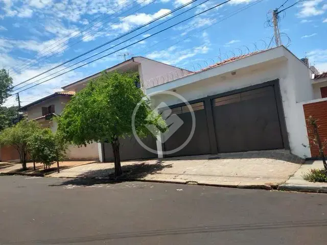 Excelente oportunidade: casa ampla no Alto da Boa Vista
