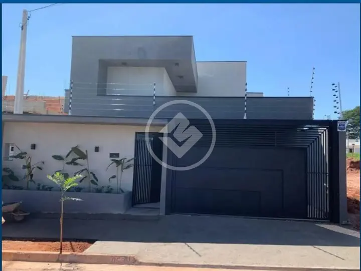 Excelente casa à venda em uma localização tranquila e valorizada.
