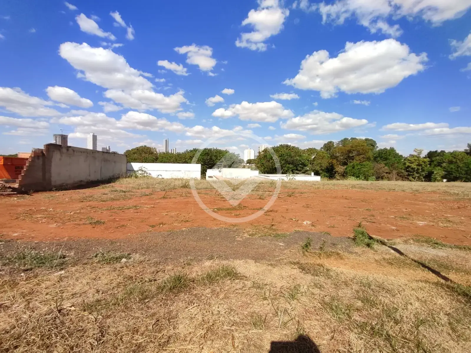Terreno / Condomínio Residencial Jardins