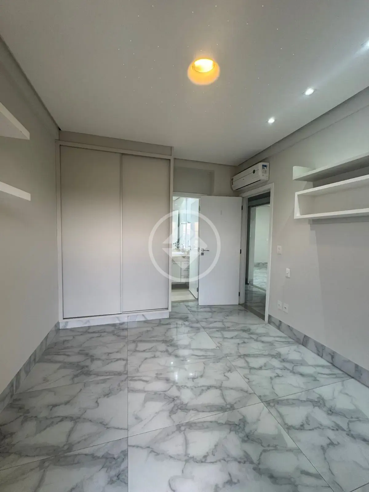 Apartamento 3 quartos no Parque dos Buritis, Rio Verde — foto 5 de 6