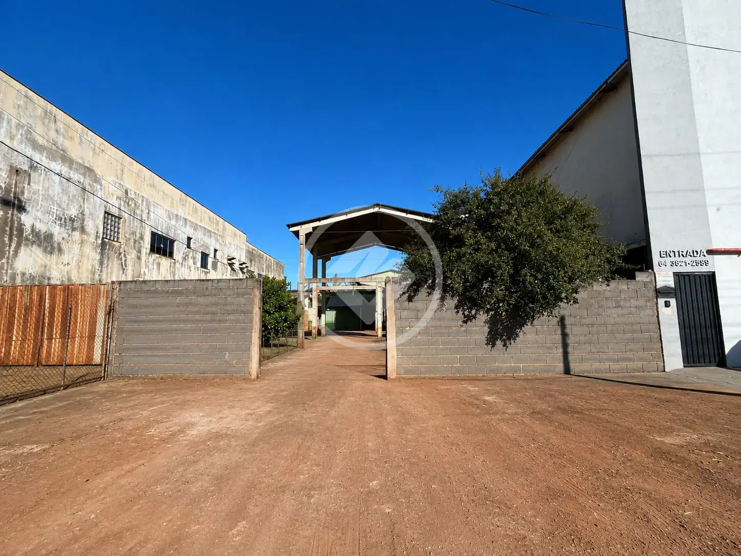 BARRACÃO Á VENDA / DIMPE