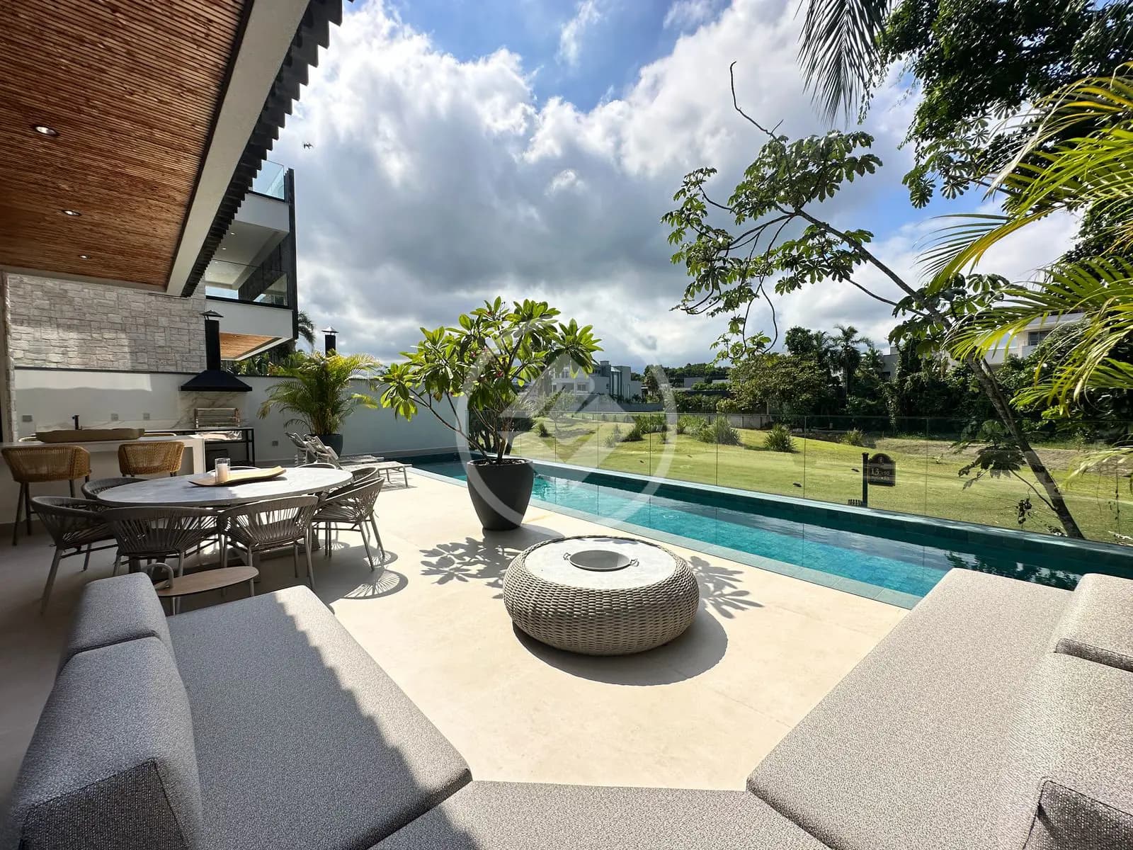 Casa Condomínio Riviera, Bertioga - SP — foto 1