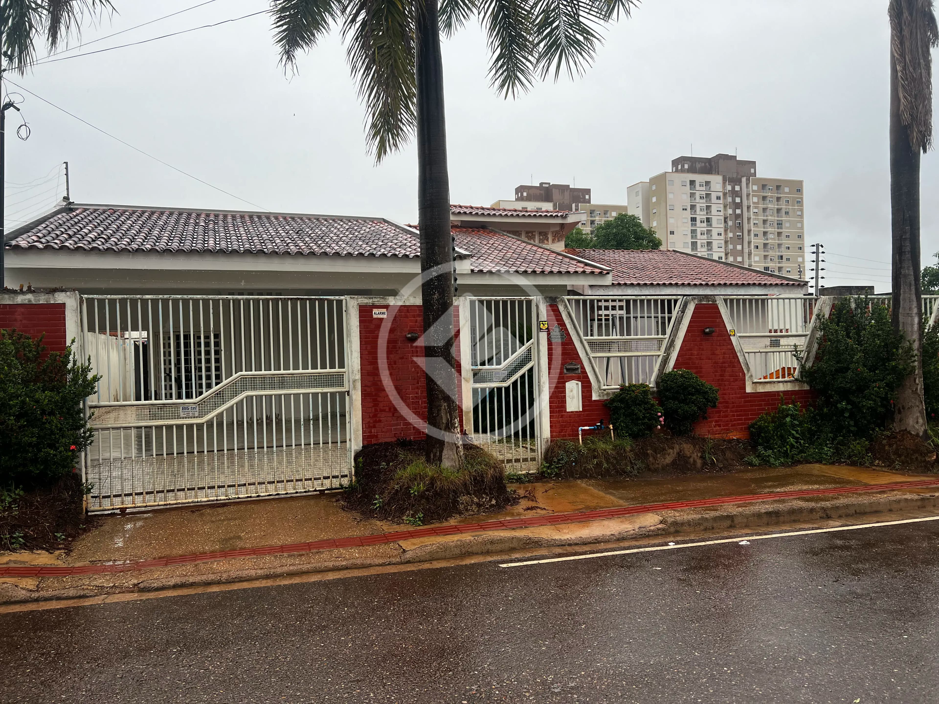 CASA A VENDA