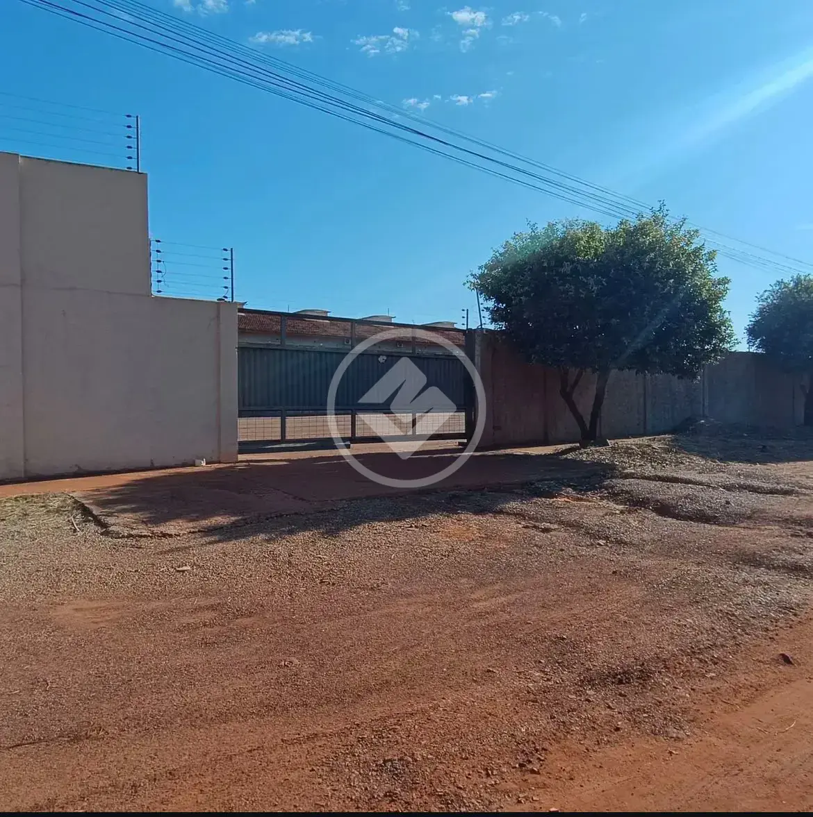 Terreno Murado de 1.774m² em Localização Privilegiada – Ideal para Investimento ou Construção Residencial/Comercial