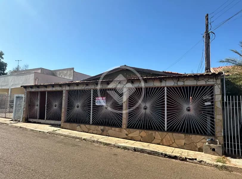 Casa em Cohab Velha