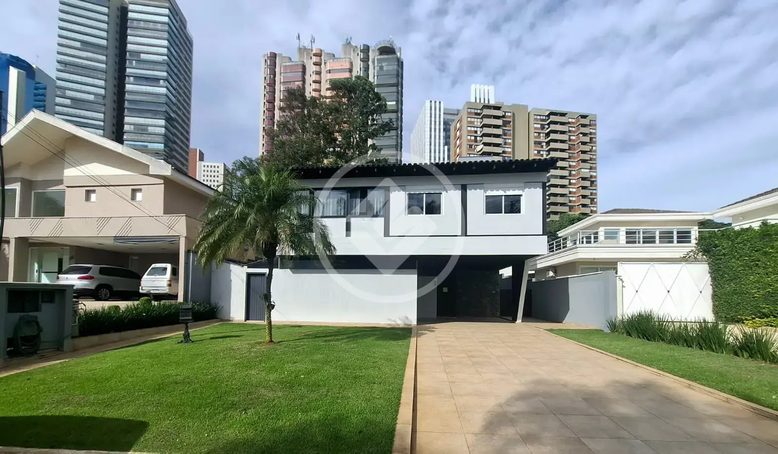 Casa Condomínio Alphaville Residencial Dois, Barueri - SP — foto 1