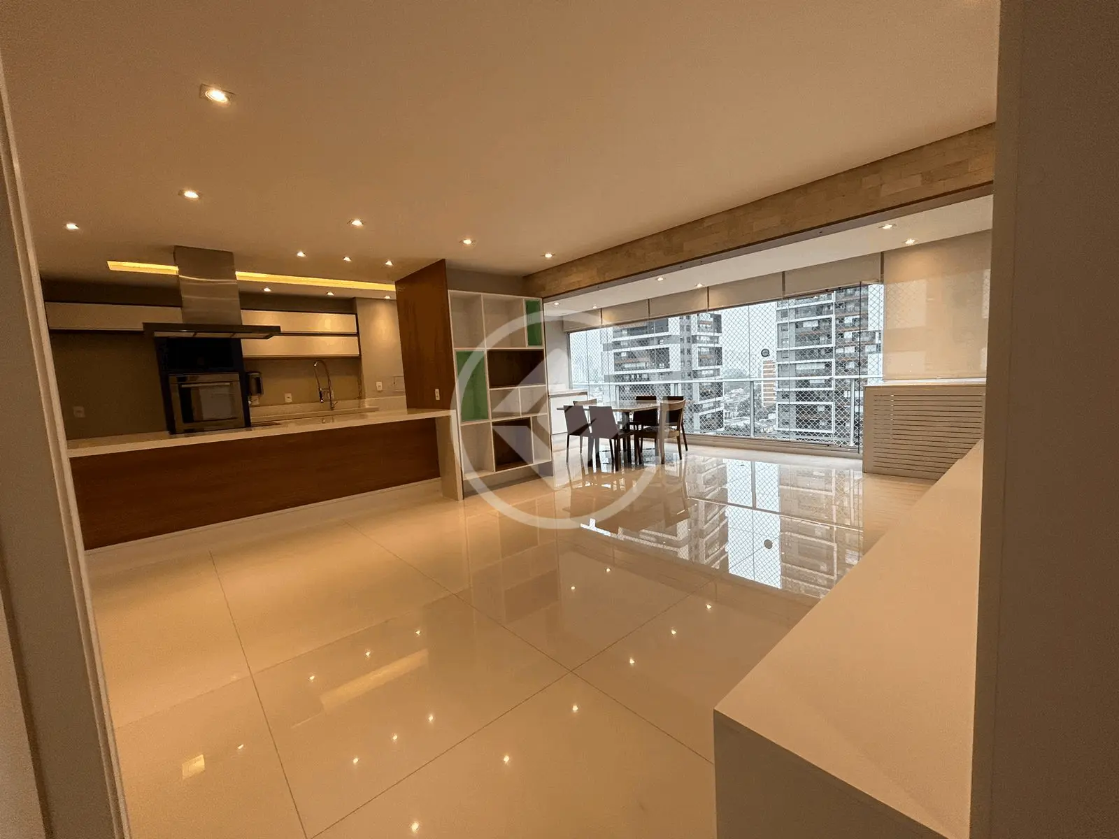Lindo apartamento REFORMADO no Brooklin com 2 suites e 2 vagas próximo ao Metrô - CONDOMINIO CLUB