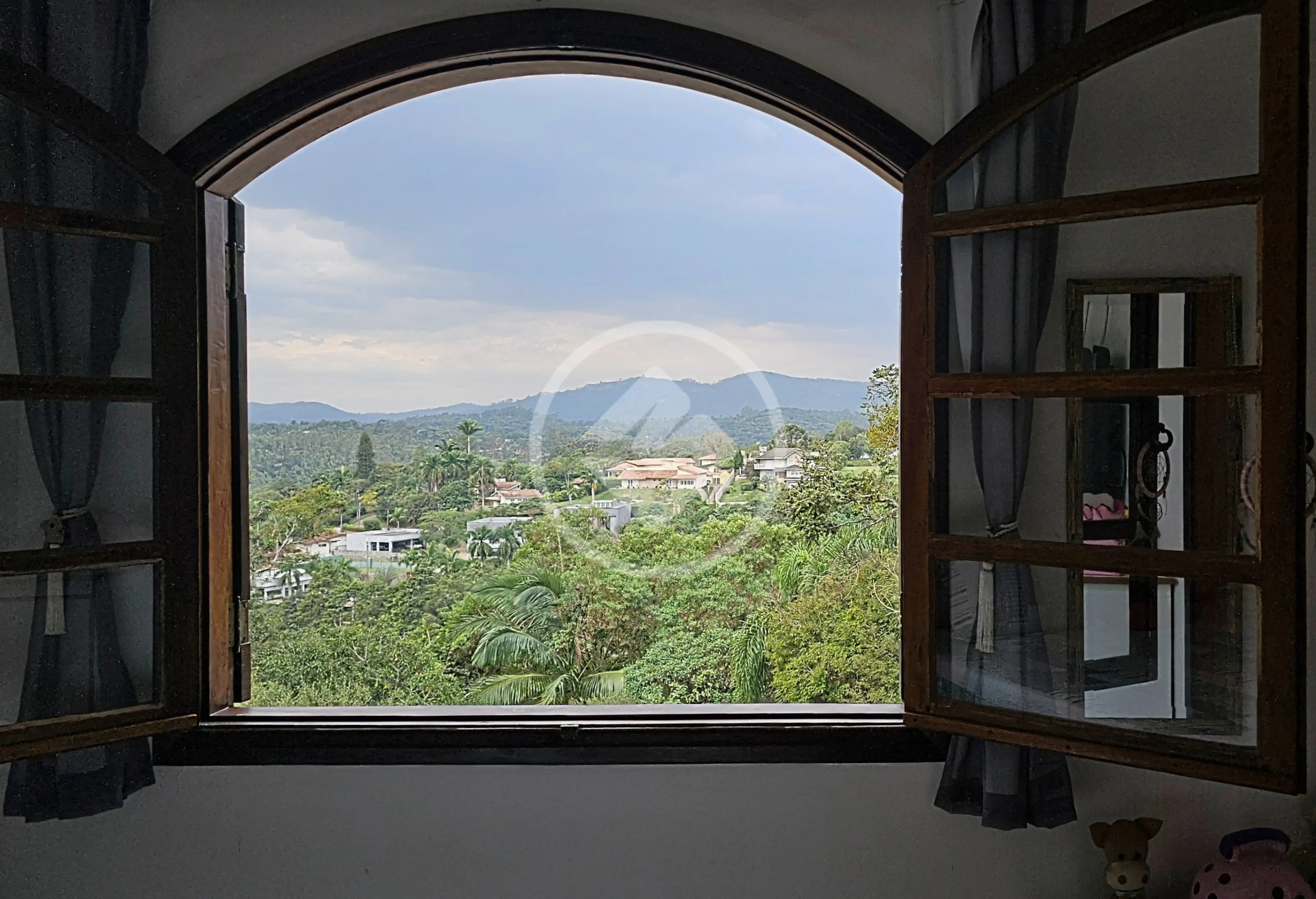 Vendo Casa 4 suites em Mairiporã - com Piscina em Condomínio Fechado Campos de Mairiporã Gleba 1