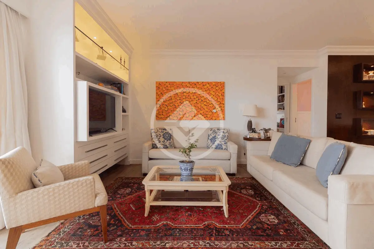 Vendo Apartamento em Moema, 170 m² 3 quartos e 2 vagas