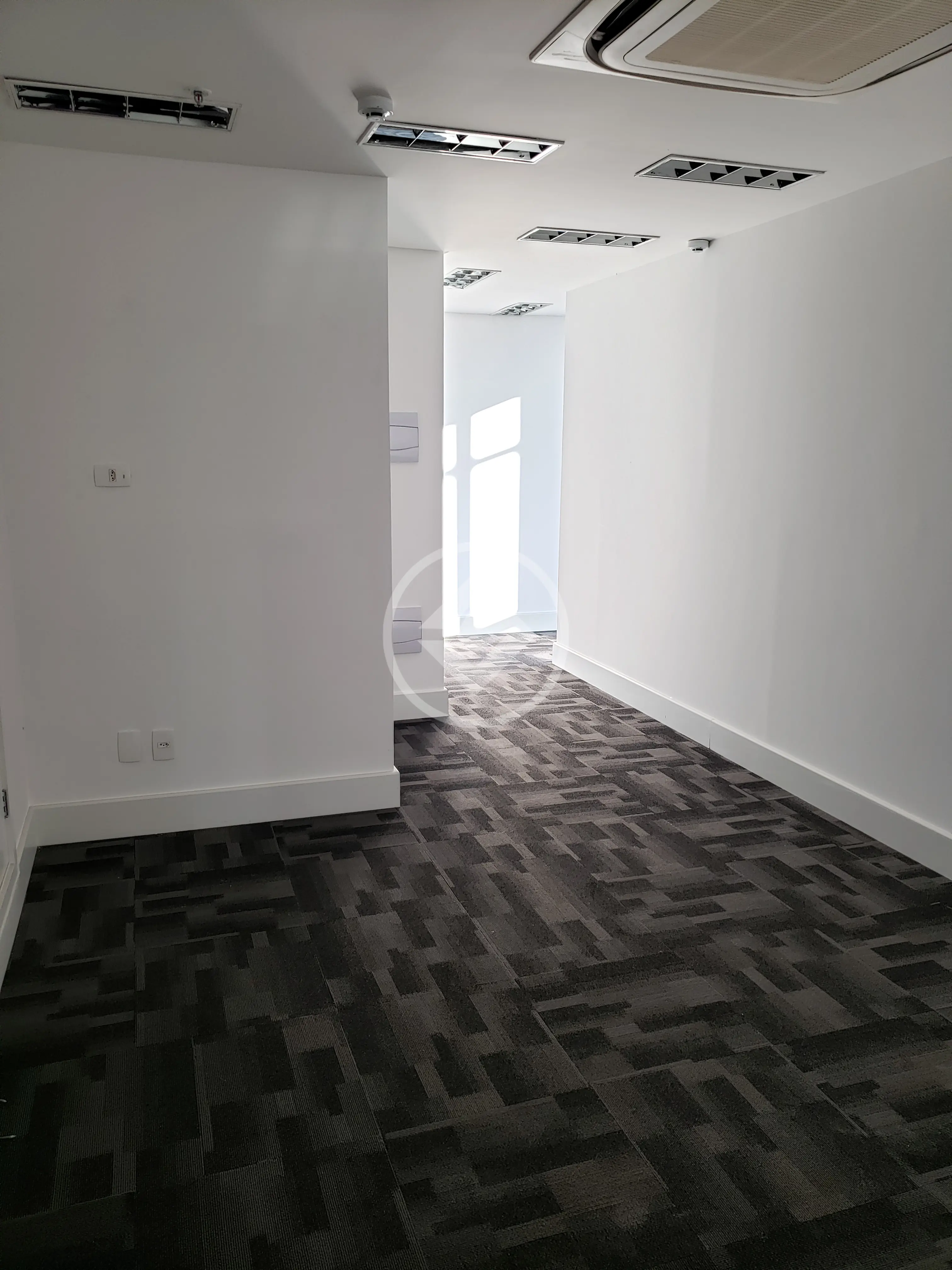 Sala Comercial no CIDADE MONÇÕES, São Paulo — foto 4 de 6