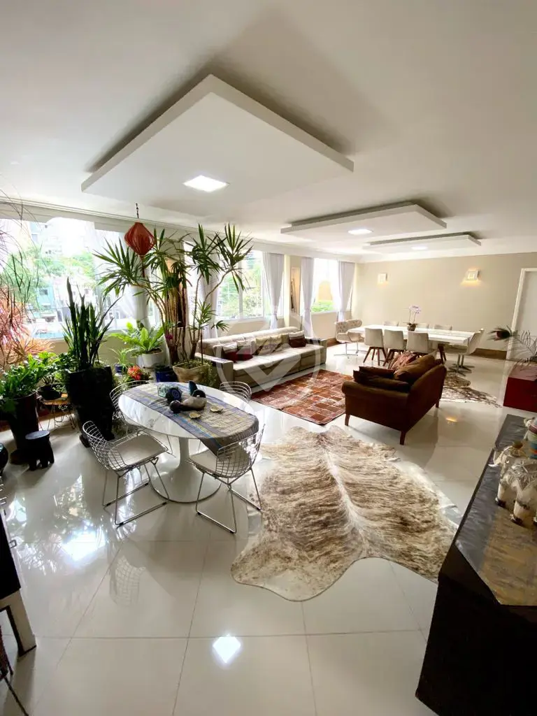 Apartamento para vender e alugar com 200m², 3 dormitórios, sendo 1 suíte e 2 vagas, Jardim Paulista.