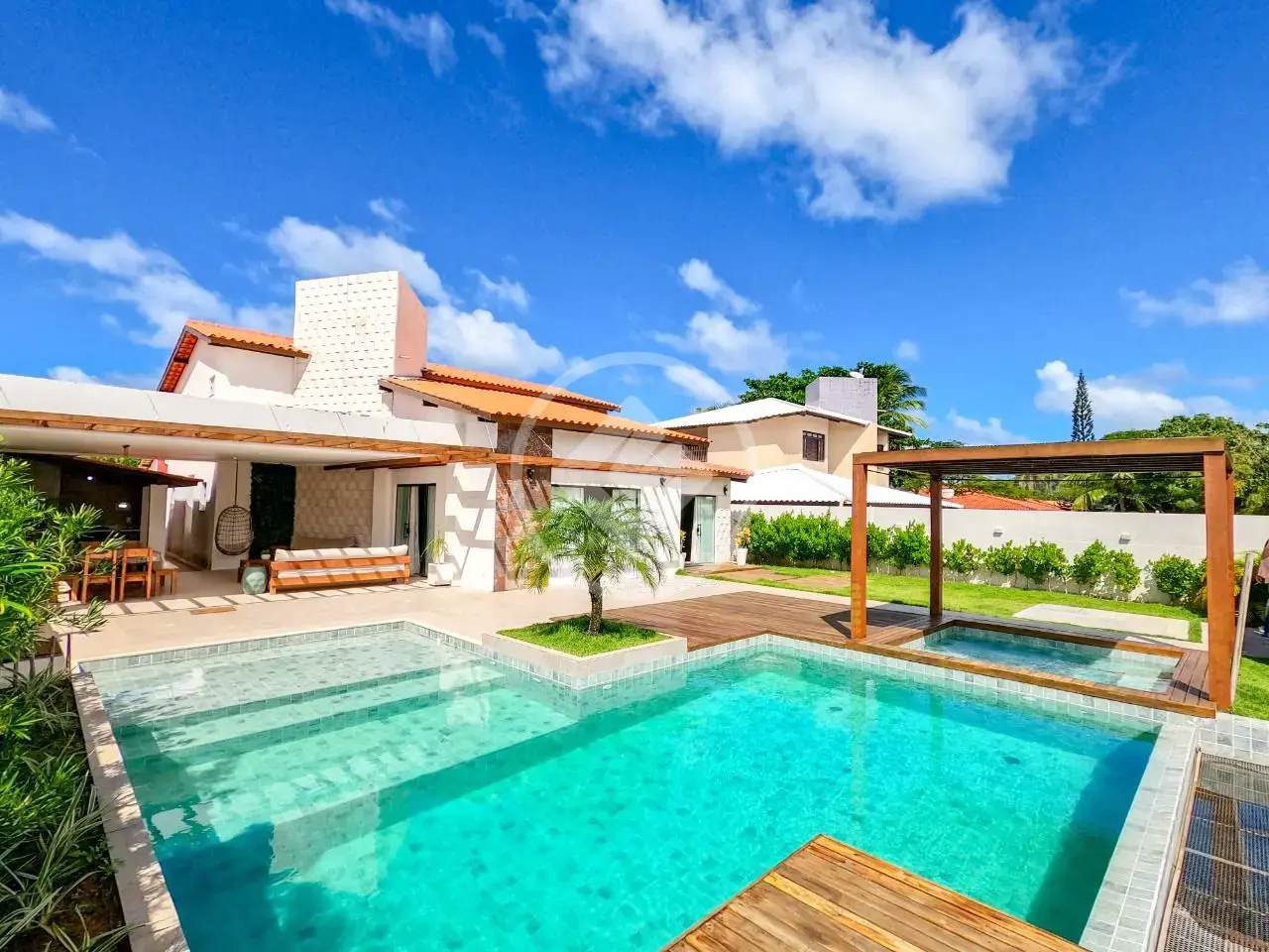 Lindíssima casa no cond. Paraiso em Guarajuba
