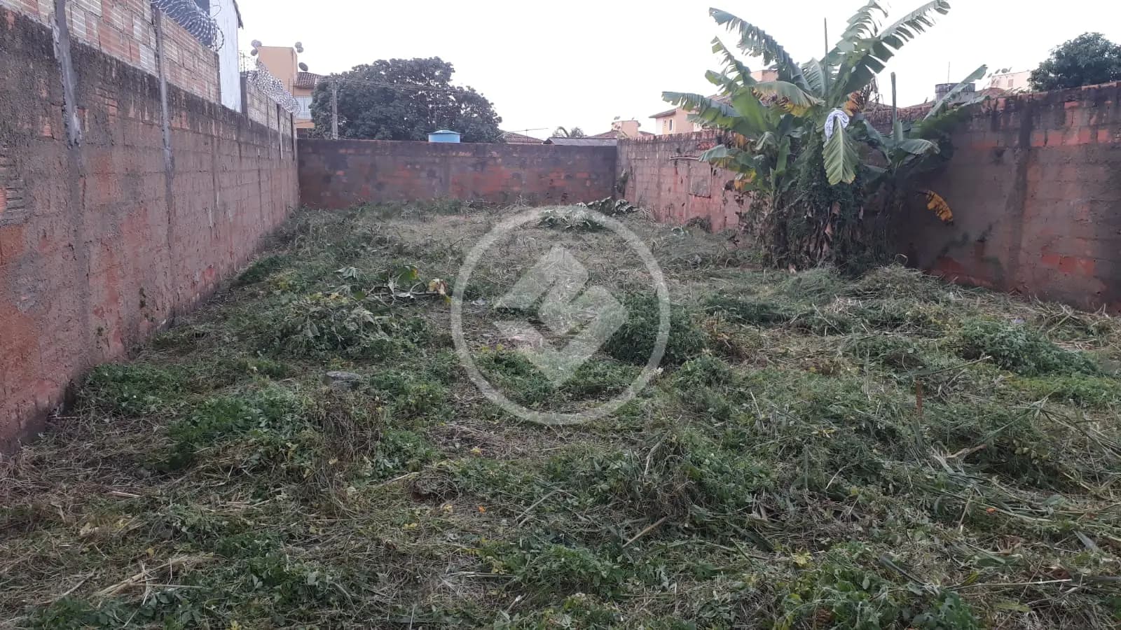 Terreno à Venda - 300 m² - Tubalina - Uberlândia - MG