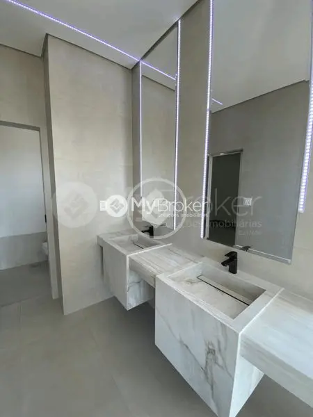 Sobrado Em Condomínio 4 quartos no Gávea, Uberlândia — foto 3 de 6