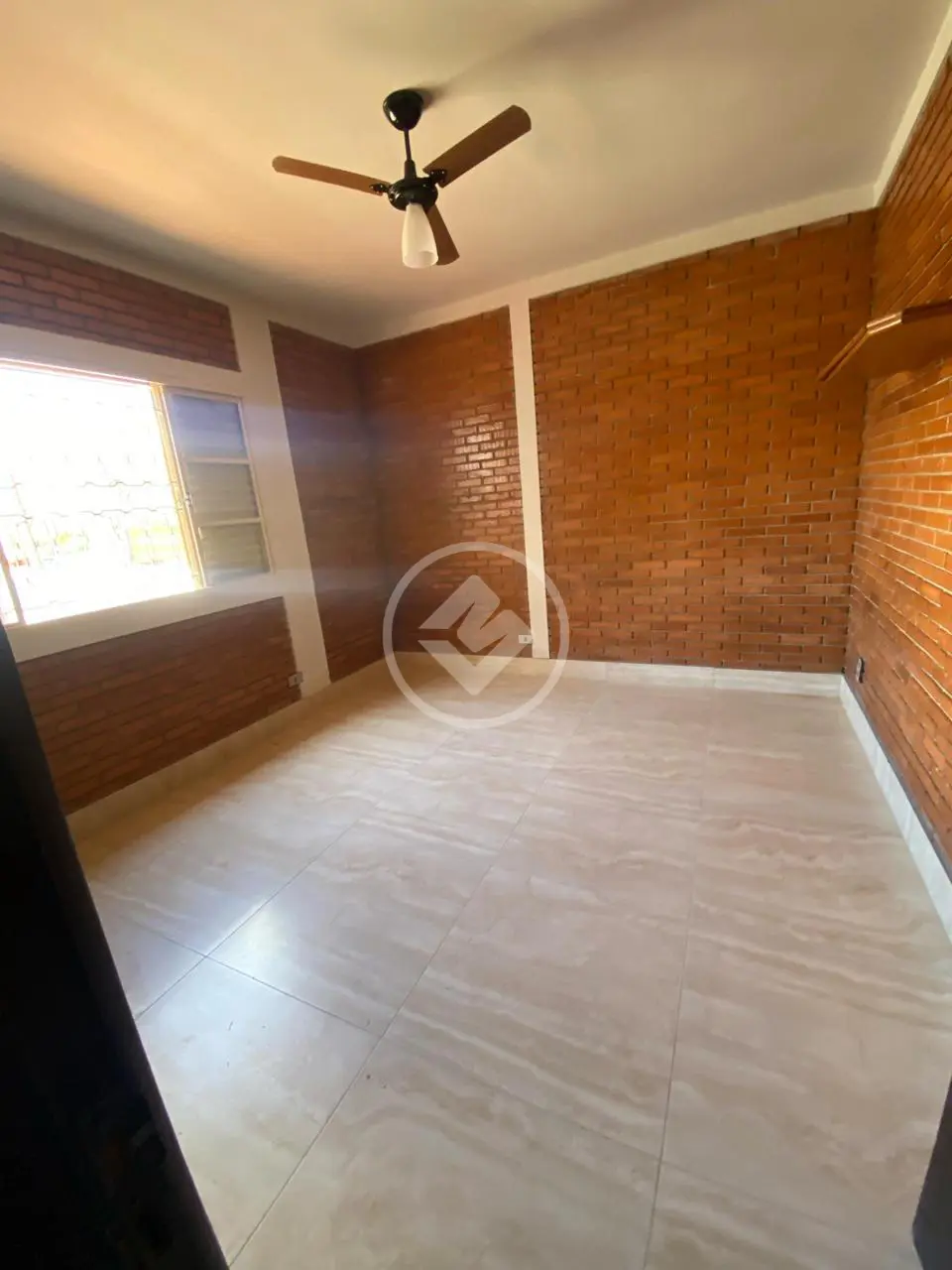Sobrado Comercial para Alugar – 269,54 m² - Santa Mônica - Uberlândia/MG