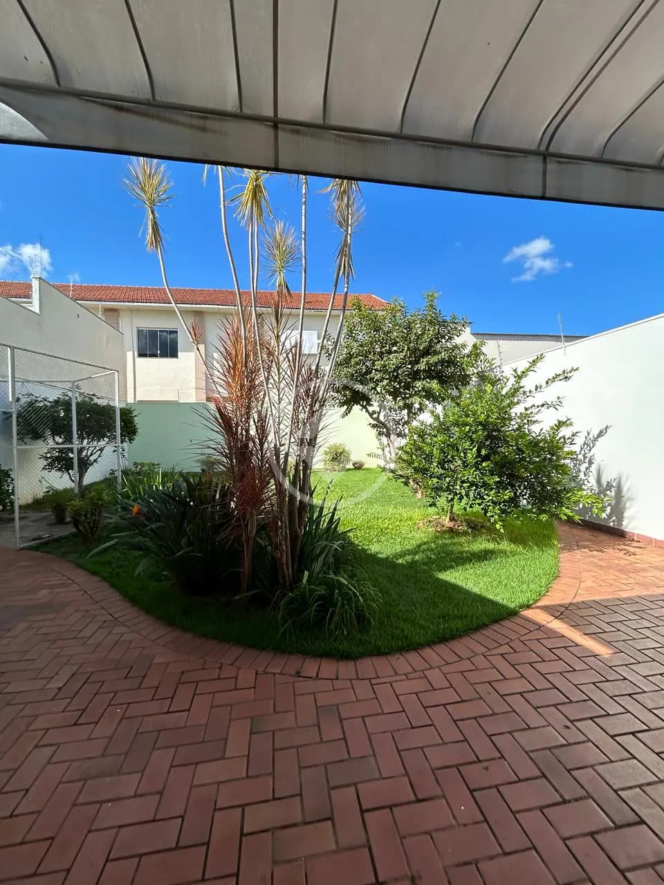 Sobrado 3 quartos no CENTRO, Araguari — foto 4 de 6