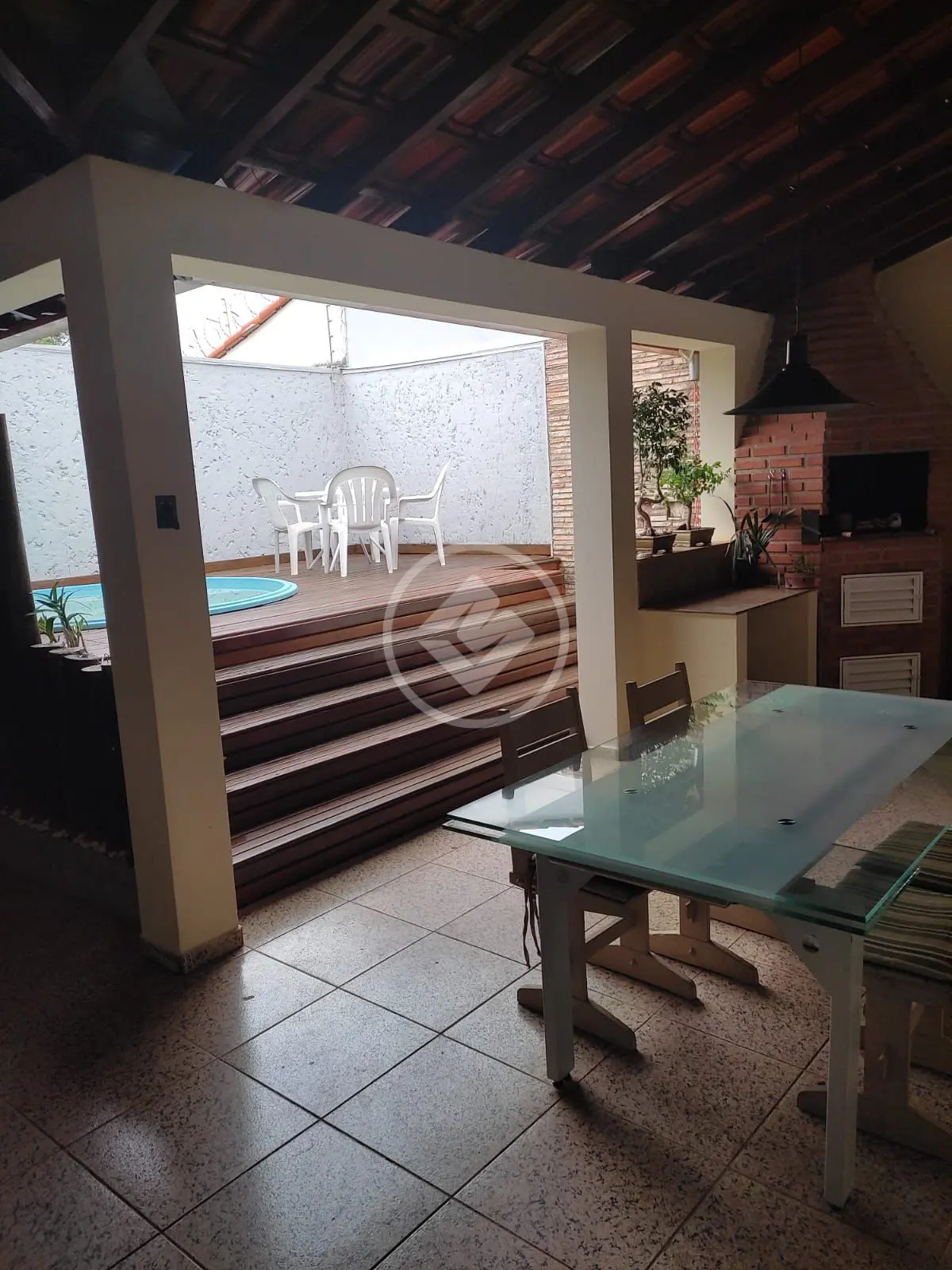 Casa à Venda com 3 Quartos, sendo 1 Suíte - 250 m² - Vigilato Pereira - Uberlândia/MG