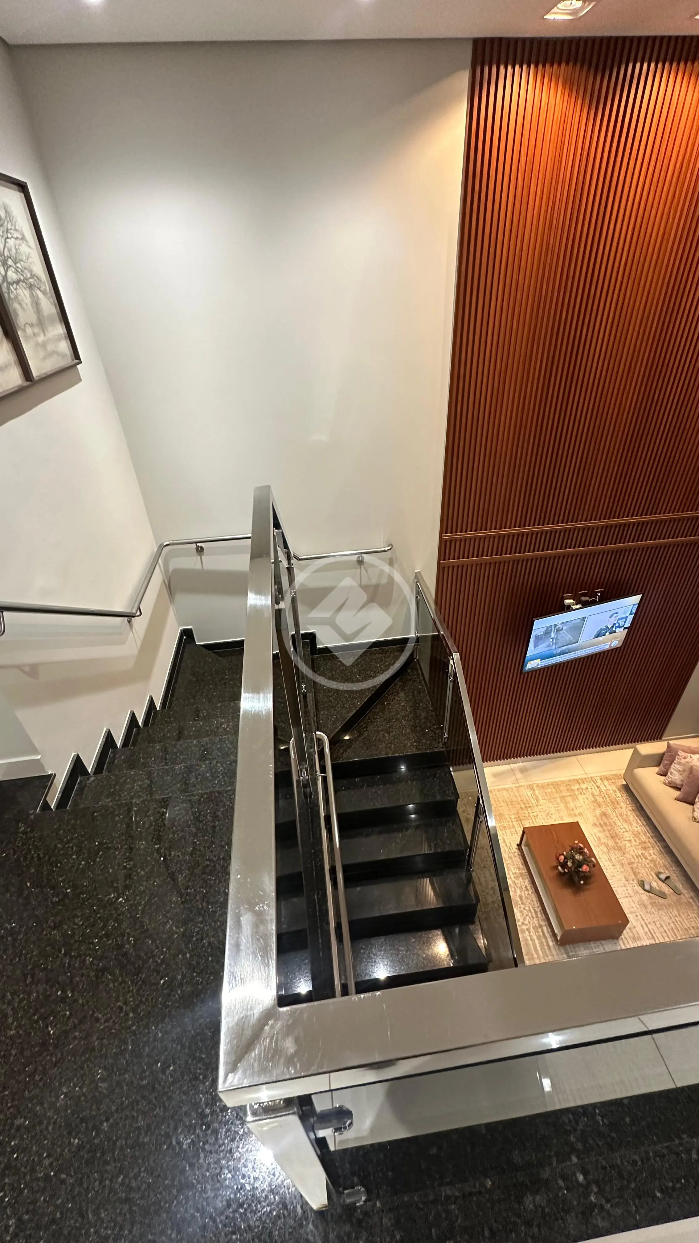 Sobrado 4 quartos no Santa Mônica, Uberlândia — foto 4 de 6