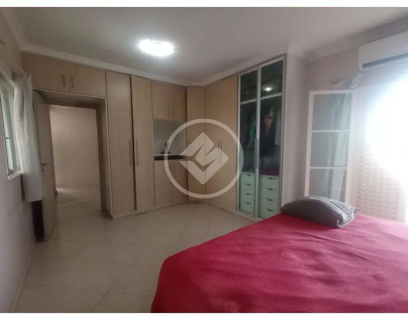 Sobrado 4 quartos no Martins, Uberlândia — foto 2 de 6