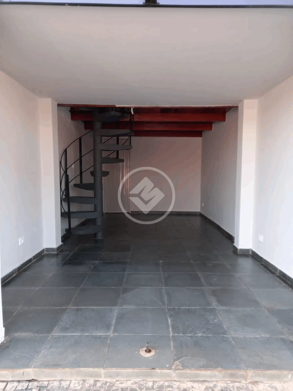 Sala Comercial no Segismundo Pereira, Uberlândia — foto 3 de 6