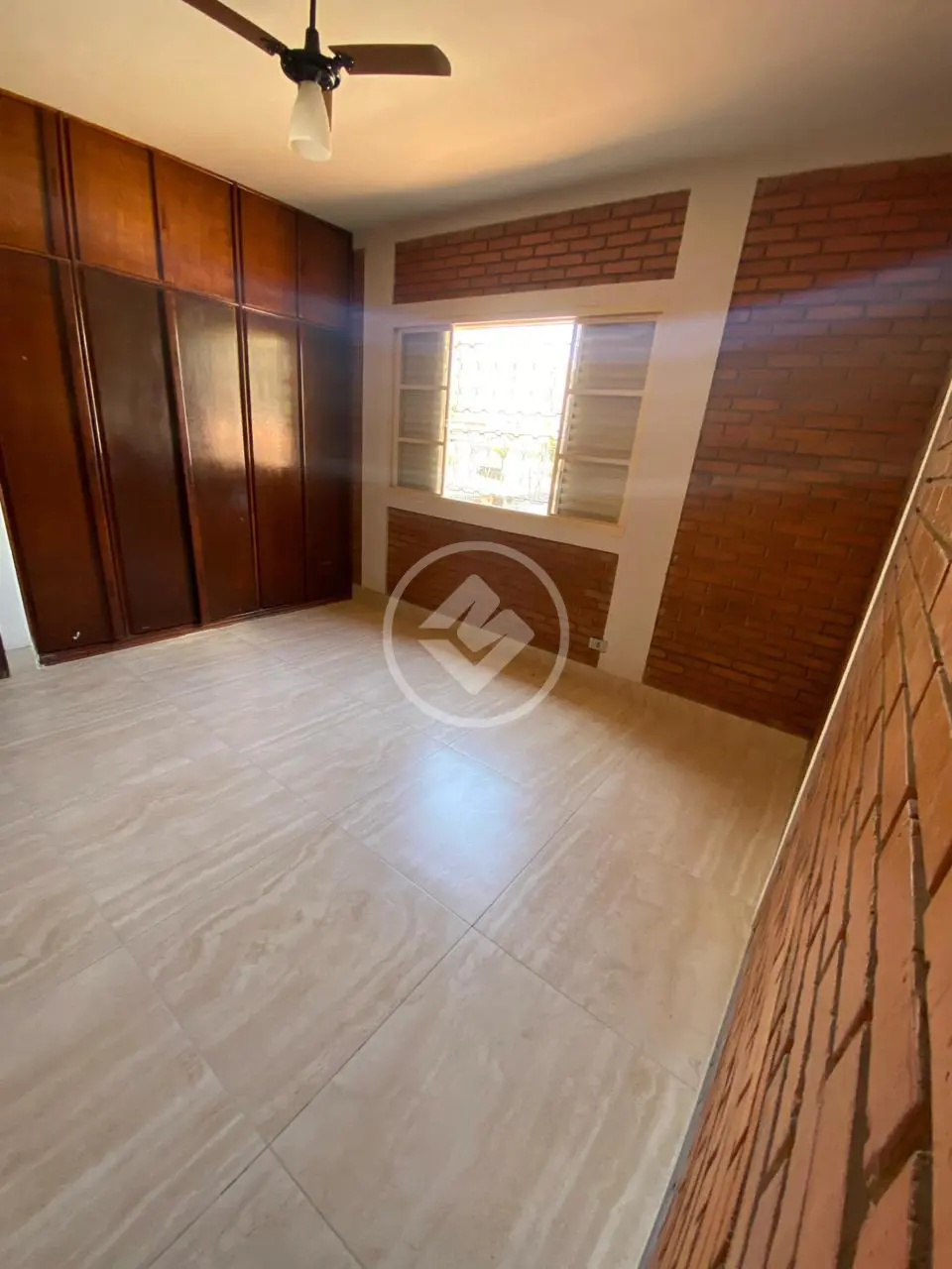 Sala Comercial 5 quartos no Santa Mônica, Uberlândia — foto 4 de 6