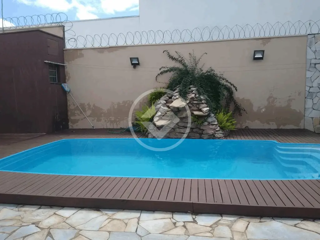 Sobrado 3 quartos no Daniel Fonseca, Uberlândia — foto 5 de 6
