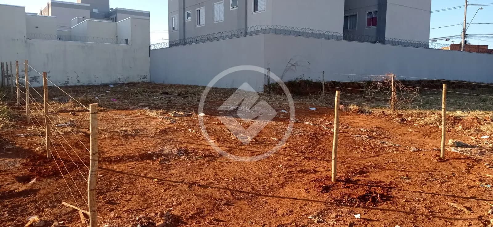 Terreno à Venda - 250 m² - Portal do Vale 2 - Uberlândia - MG