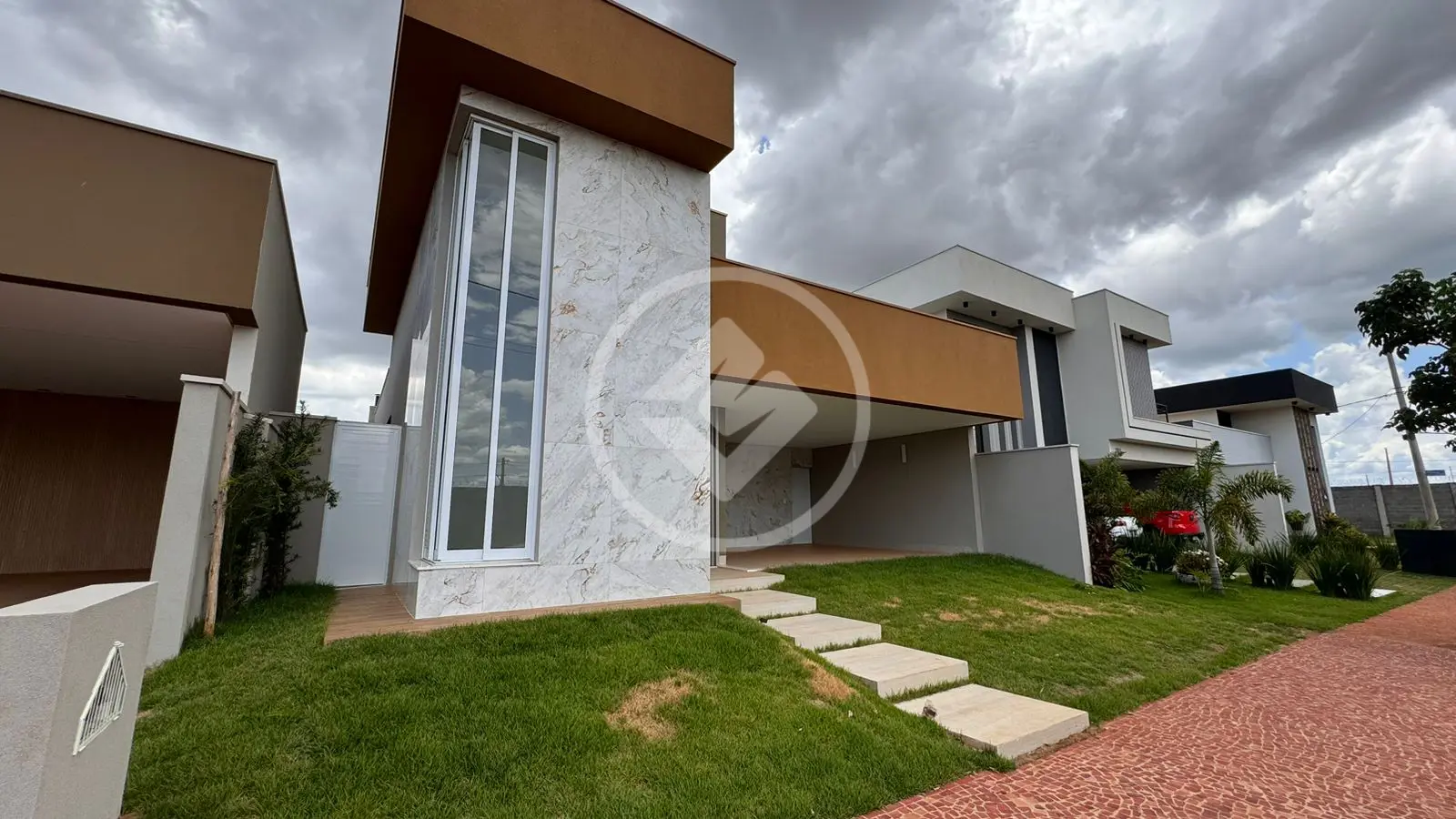 Casa Condomínio Novo Mundo, Uberlândia - MG — foto 1