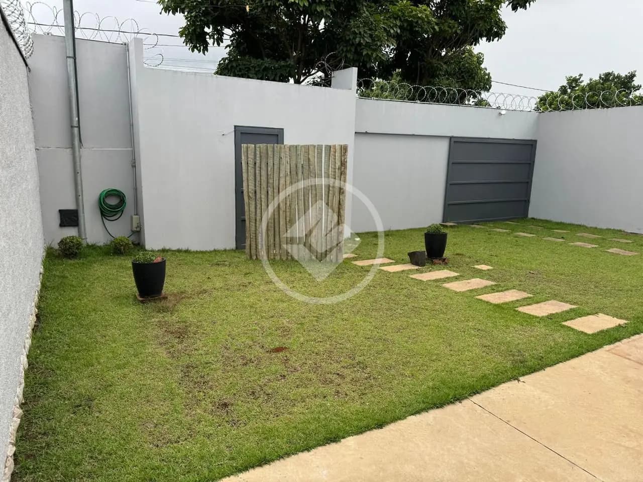 Casa Comercial 1 quarto no Novo Mundo, Uberlândia — foto 4 de 6
