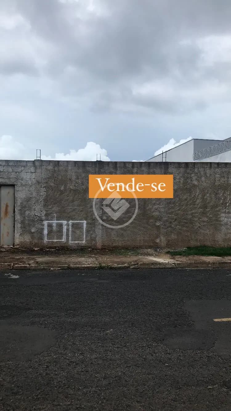 Terreno Jardim Karaíba, Uberlândia - MG — foto 1