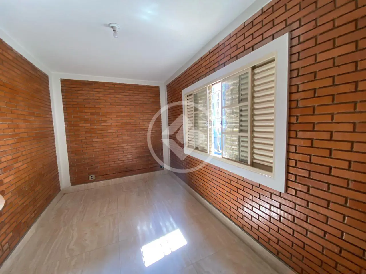 Sala Comercial 5 quartos no Santa Mônica, Uberlândia — foto 3 de 6