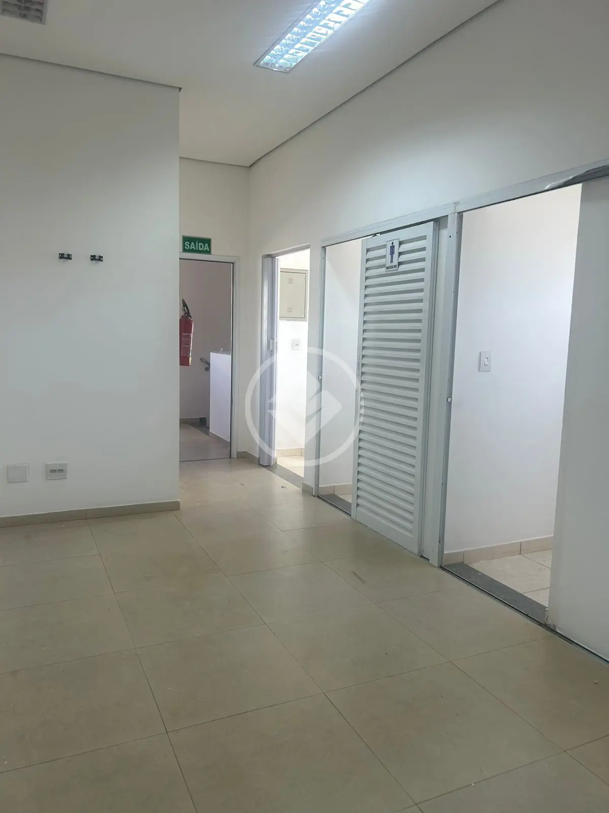 Sala Comercial no Segismundo Pereira, Uberlândia — foto 4 de 6