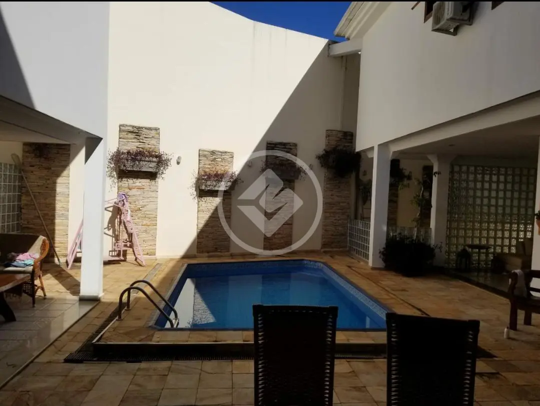 Casa 7 quartos no Tabajaras, Uberlândia — foto 2 de 6