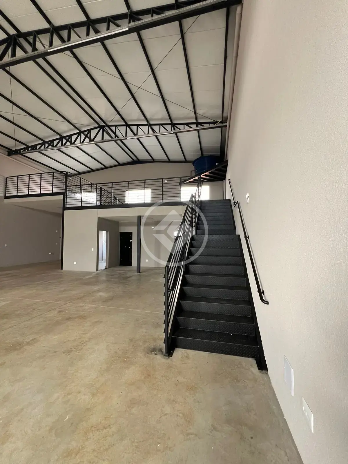 Galpão Comercial à Venda ou para Locação – 360,50m² - Santa Mônica - Uberlândia/MG