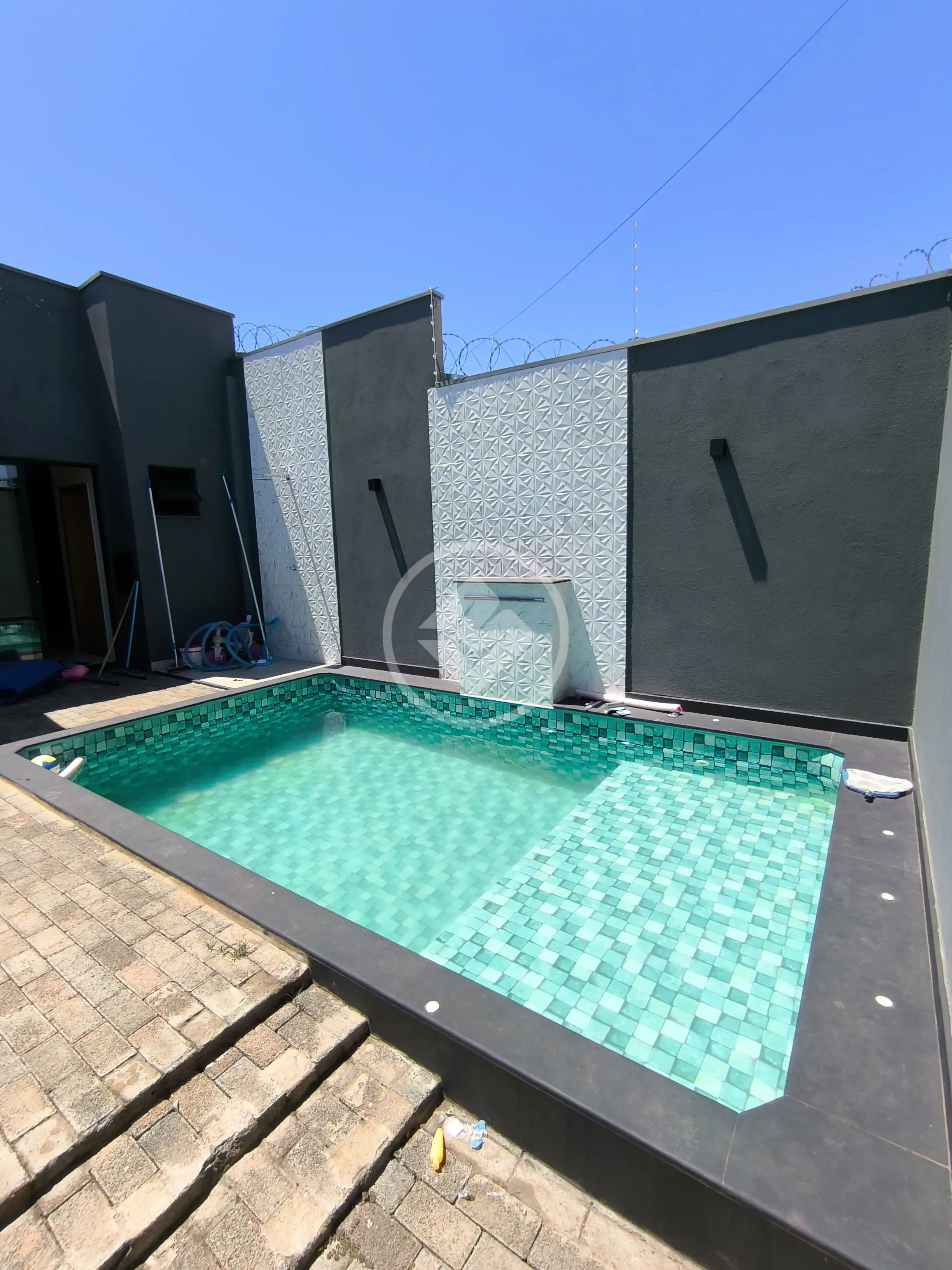 Casa à Venda com 5 Quartos, sendo 1 suíte - 198m² - Jardim das Palmeiras - Uberlândia/MG