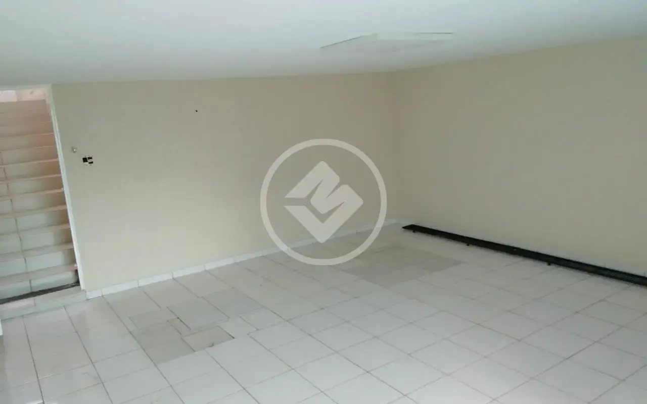Casa Comercial 3 quartos no BRASIL, Uberlândia — foto 3 de 5
