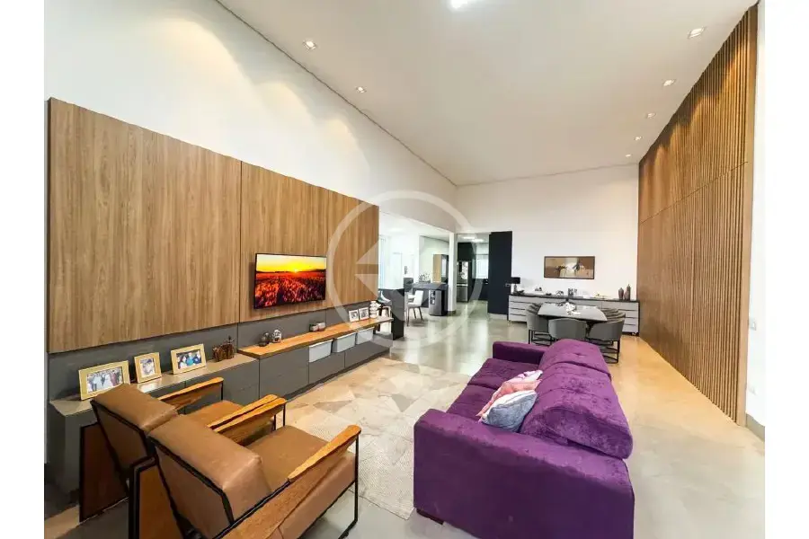 Casa Condomínio Laranjeiras, Uberlândia - MG — foto 1