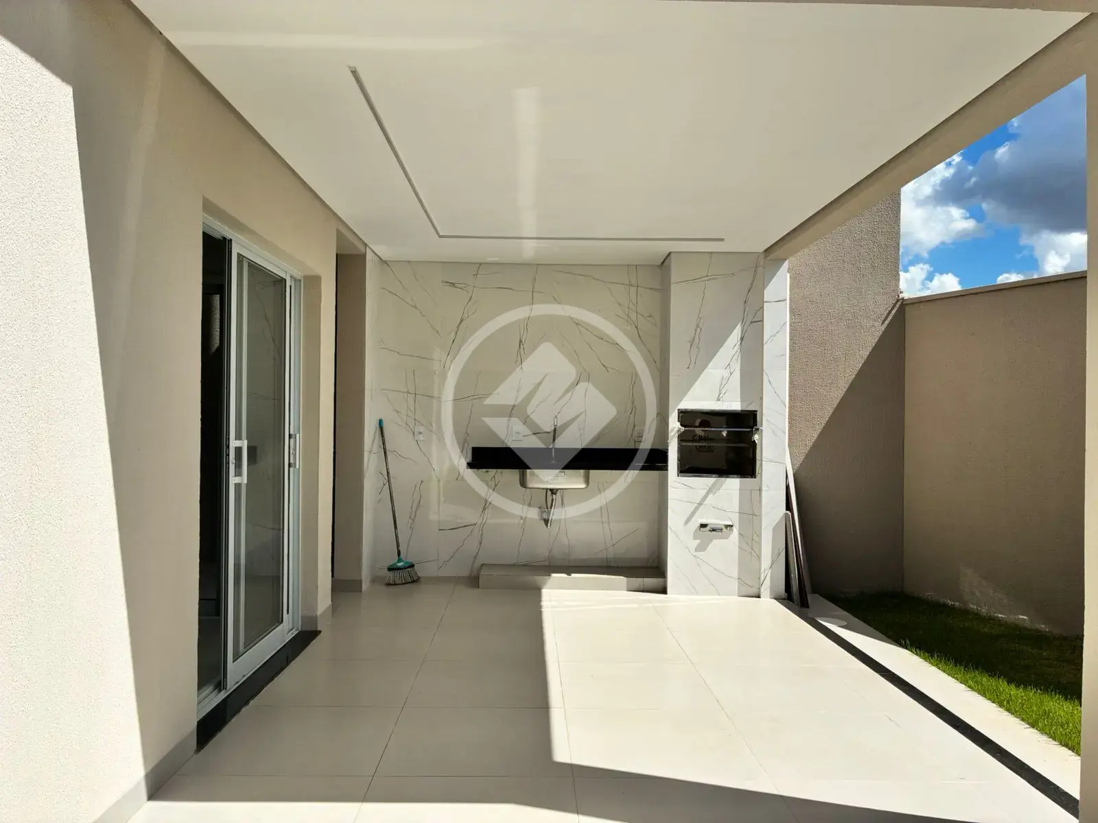 Sobrado Jardim Colina, Uberlândia - MG — foto 2
