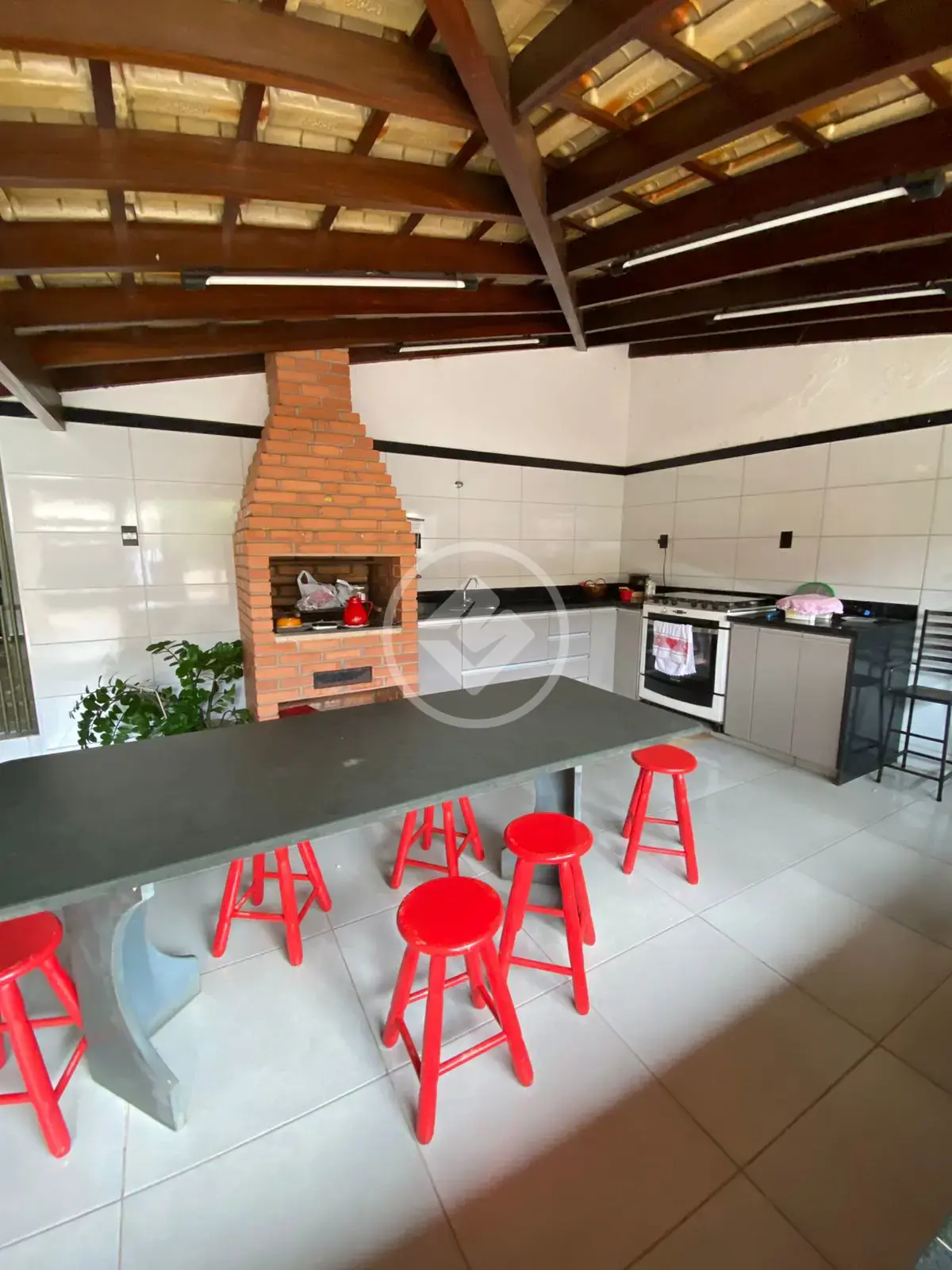 Casa à Venda com 4 Quartos, sendo 1 Suíte - 480m² - Jaraguá - Uberlândia/MG