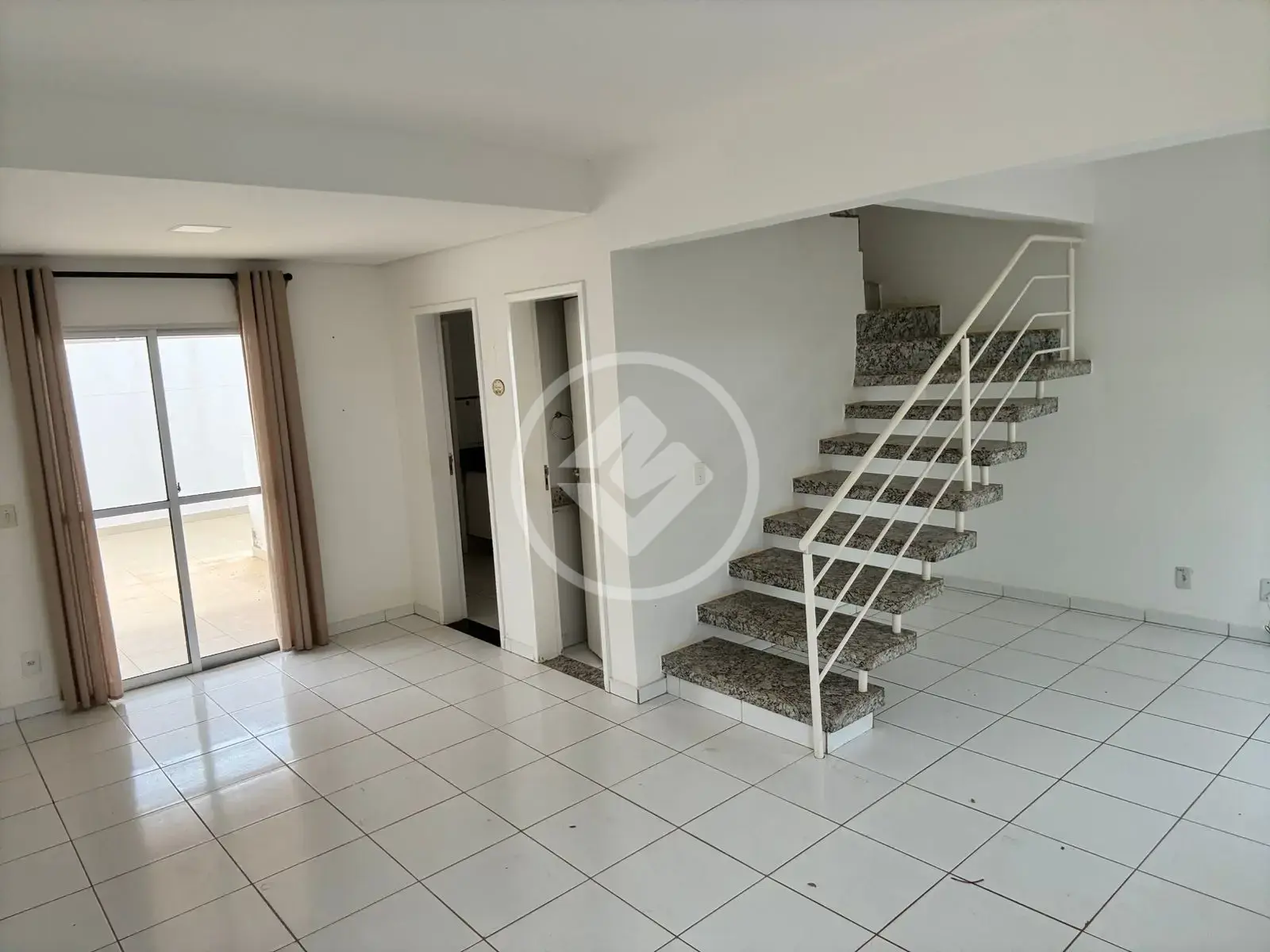 Sobrado Em Condomínio Jardim Sul, Uberlândia - MG — foto 1