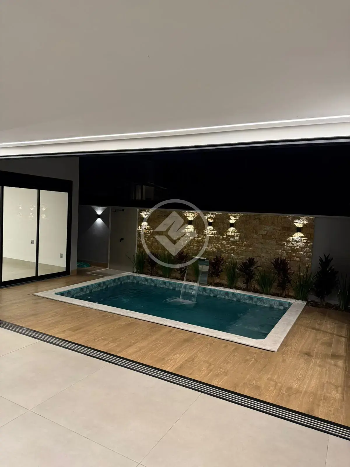 Casa Condomínio Laranjeiras, Uberlândia - MG — foto 1