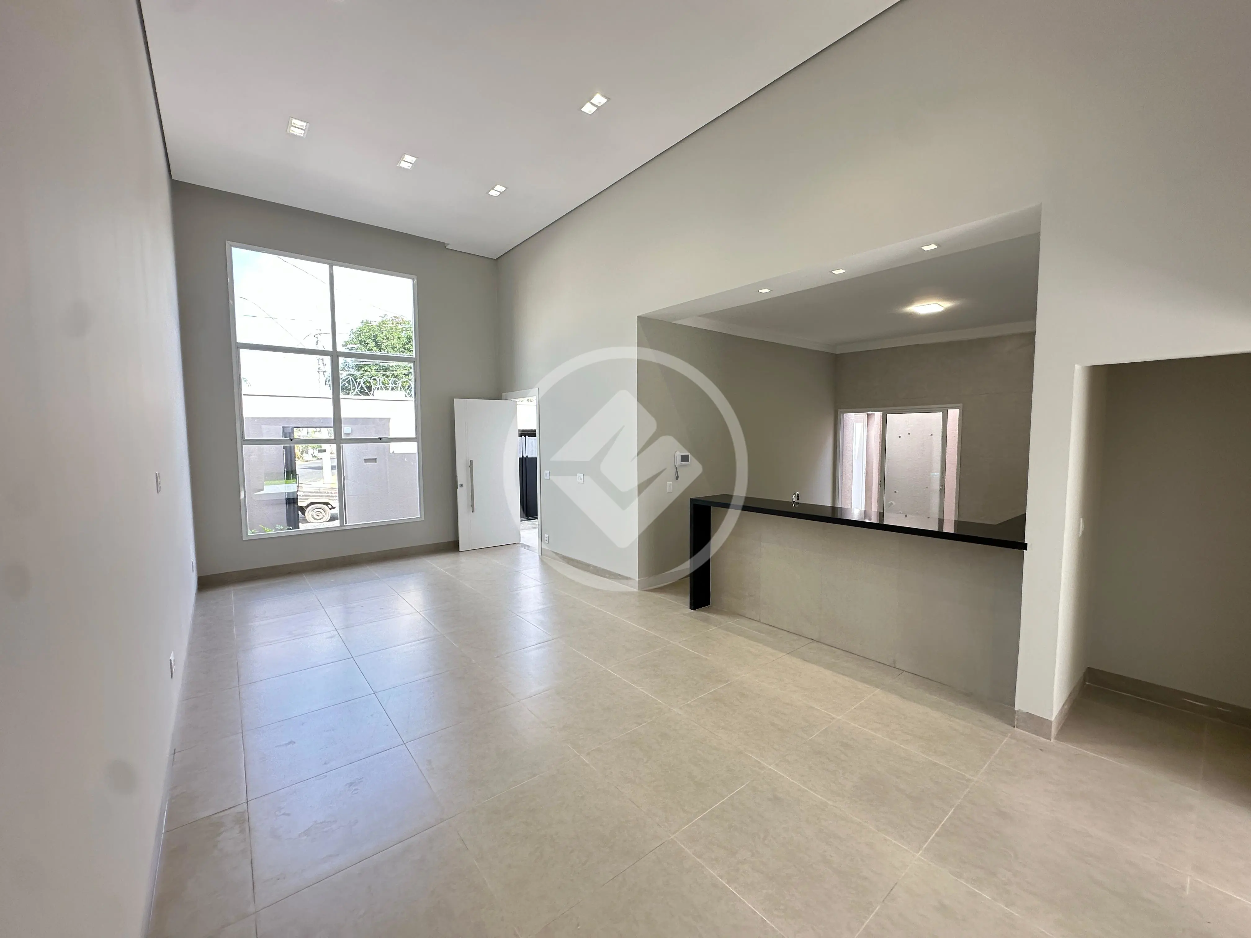 Casa à Venda com 3 Quartos, sendo 1 Suíte - 150m² - Granada - Uberlândia/MG