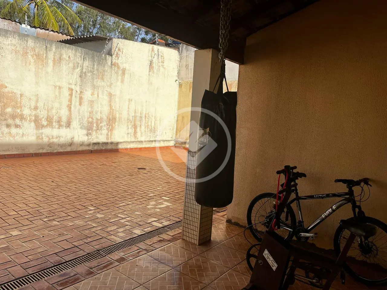 Sobrado 4 quartos no Alto Umuarama, Uberlândia — foto 5 de 6