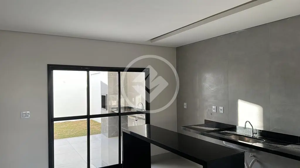 Sobrado 3 quartos no Novo Mundo, Uberlândia — foto 4 de 6