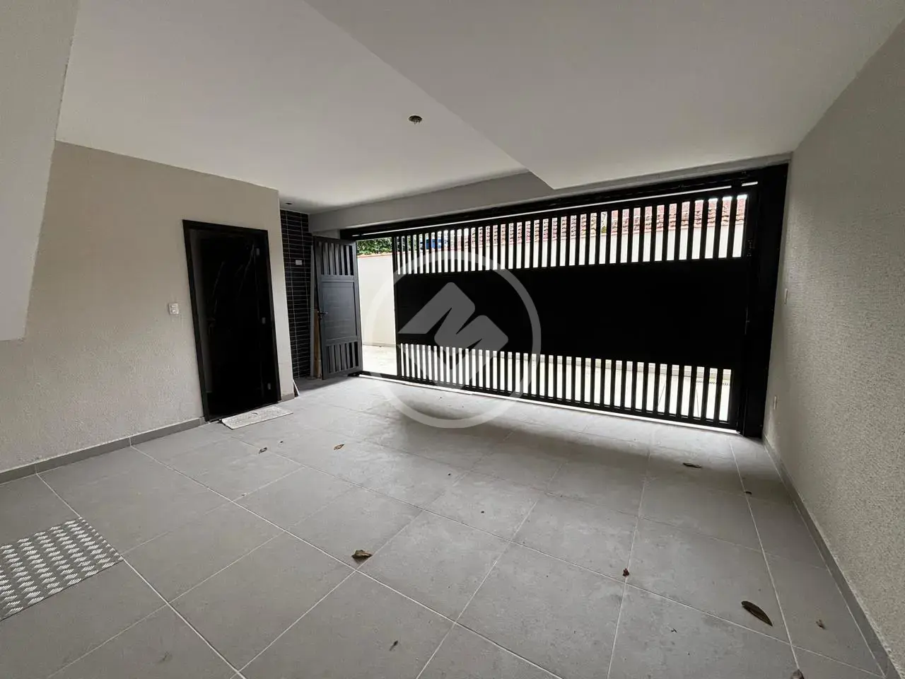 Casa 2 quartos, no Campo Grande em Santos.