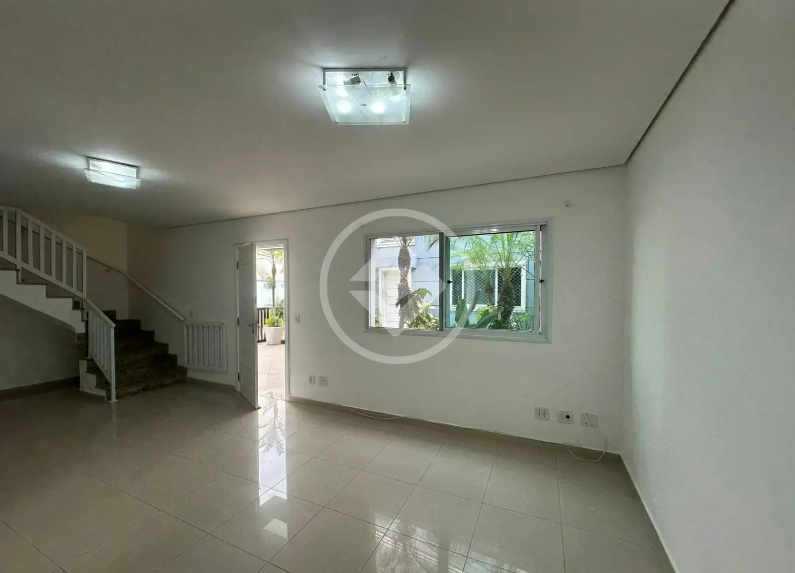 Casa -- 4 quartos -- Ponta da Praia