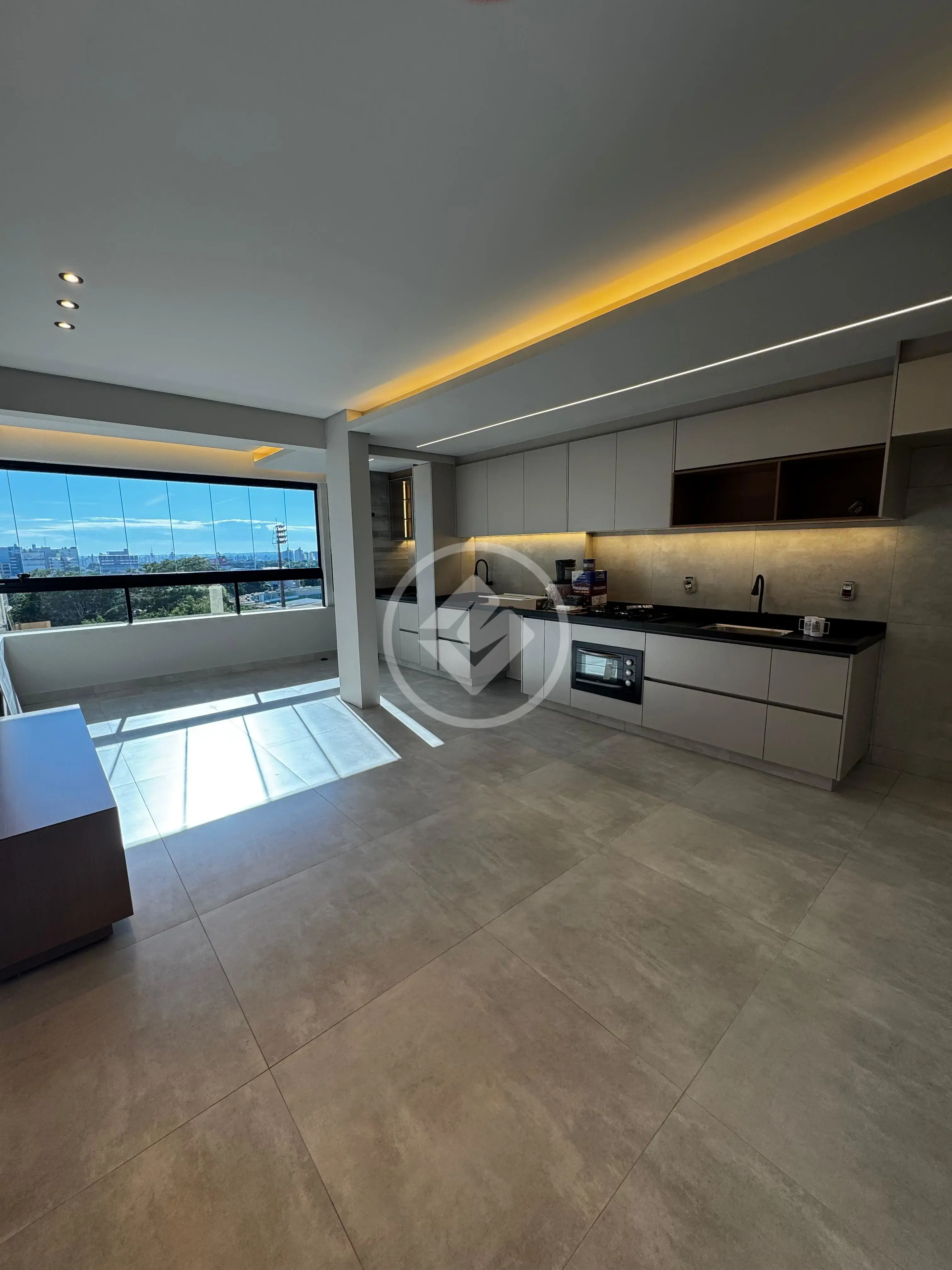 EXCELENTE APARTAMENTO