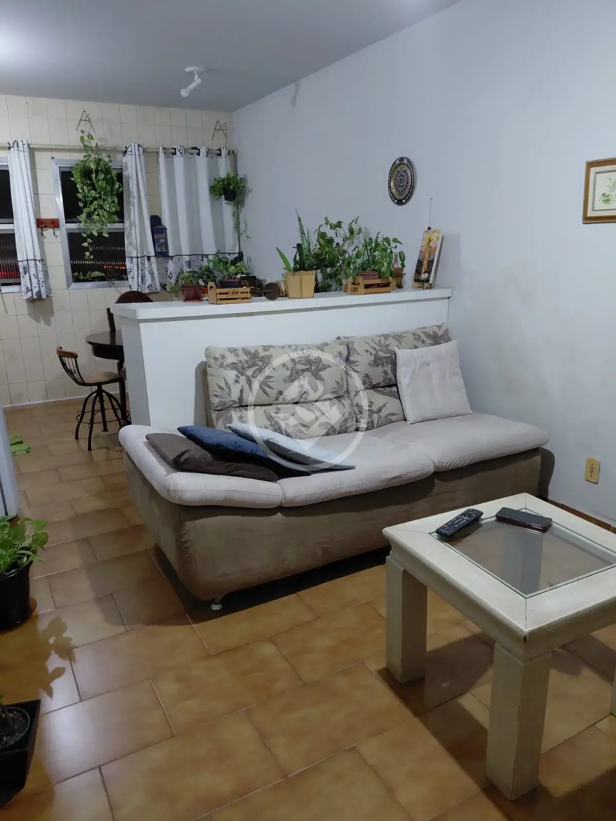 Apartamento Excelente localização no Bairro Vila Imperial em São José do Rio Preto SP - 1 dormitório - Sala - Cozinha - Lavanderia - Banheiro - 50 m2 - 1 vaga de garagem coberta. Excelente para investimento. Valor R$ 290.000,00 reais Edifício Maria Lucia