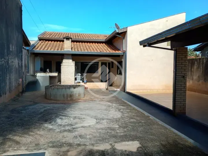 vende-se casa 2 dormitórios