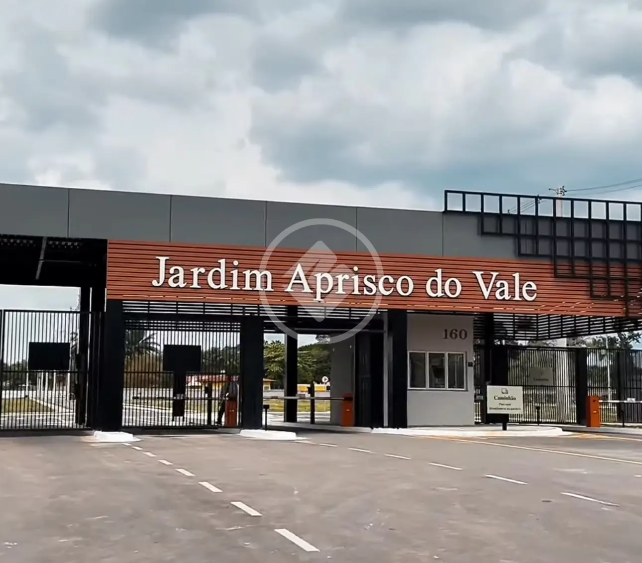 Terreno Condomínio Jardim Paraíba, Jacareí - SP — foto 1